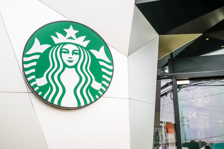 Starbucks Logo History What You Need to Know About Starbucks' Logo (2022)